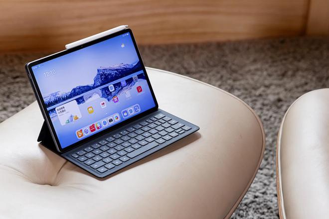 華為商用平板拿下出貨量第一，擎云新品平板強勢詮釋“第一”實力