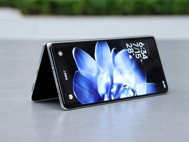 小米17 Fold被確認：7.6英寸主屏+5.5英寸副屏，行業首臺闊折疊屏